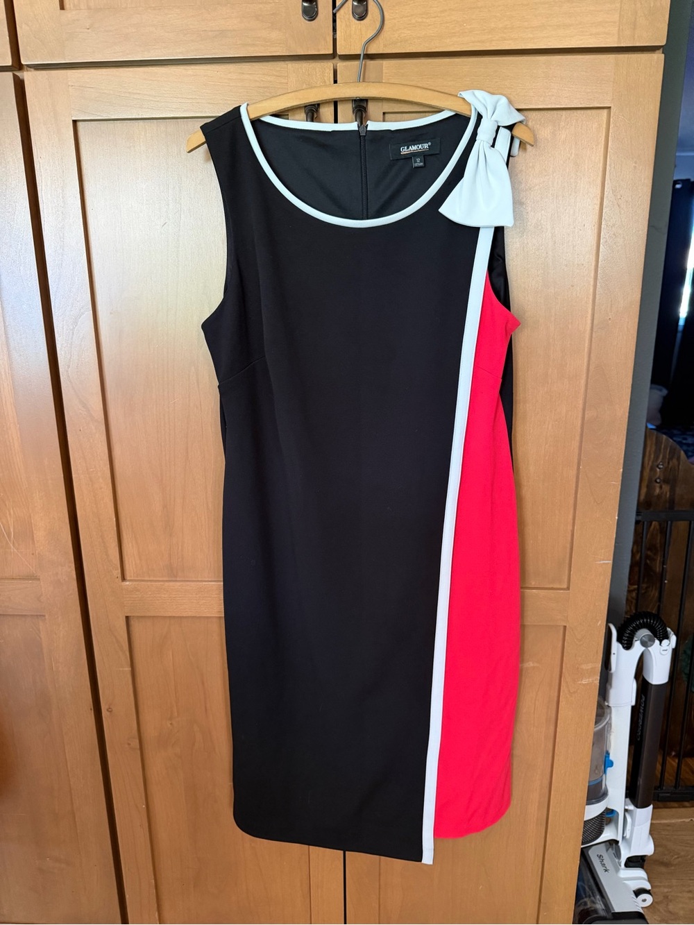 Glamour Black & Pink Sleeveless Shift Dress with White Trim Bow Accent